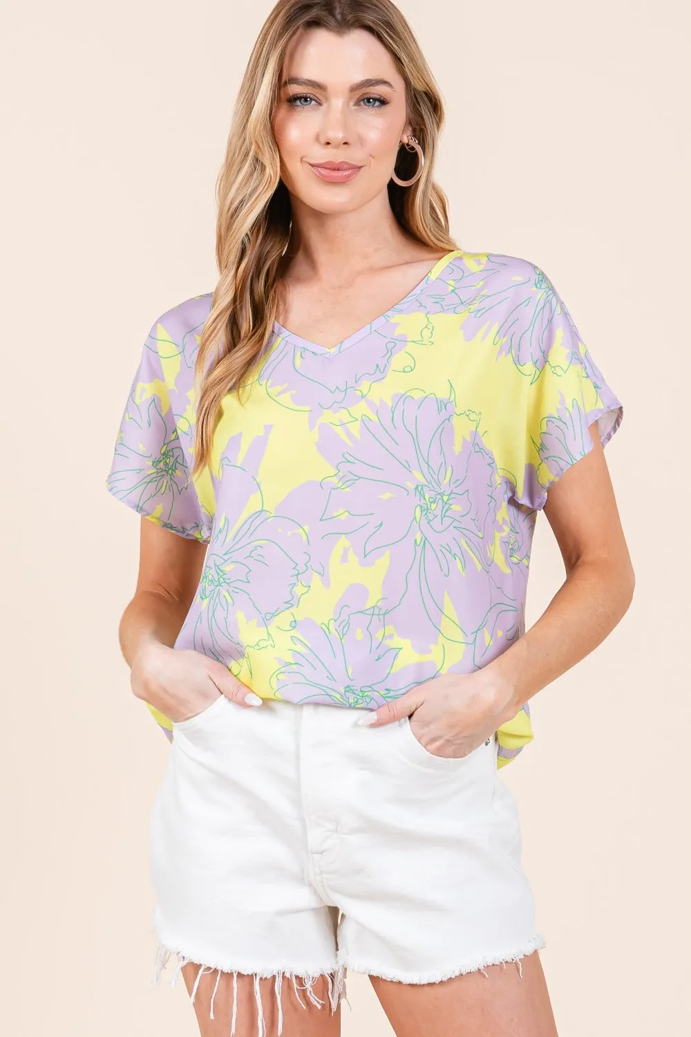 BOMBOM Floral Short Sleeve T-Shirt for Women - Comfortable Summer Casual Wear, Stylish Floral Print Top, Available in Multiple Sizes