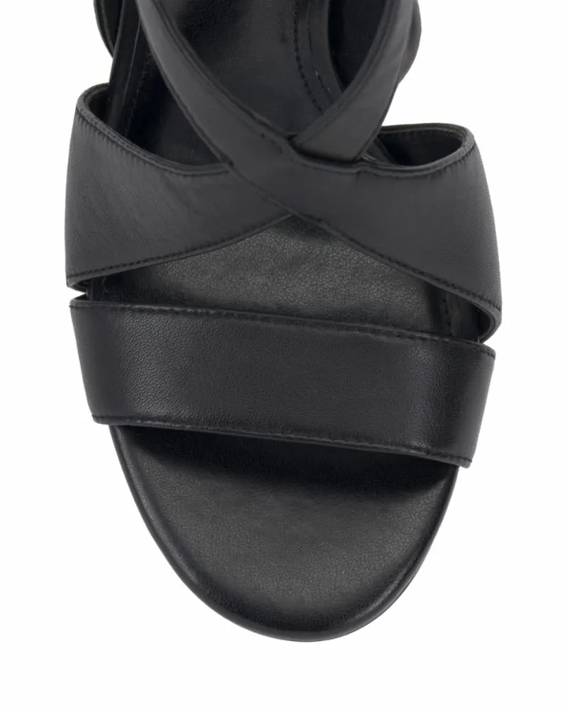 Vince Camuto ALEANNA BLACK/BABY SHEEP SOFT PATENT